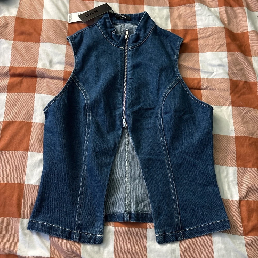 NWT Denim Zip-Up Sleeveless Crop Top